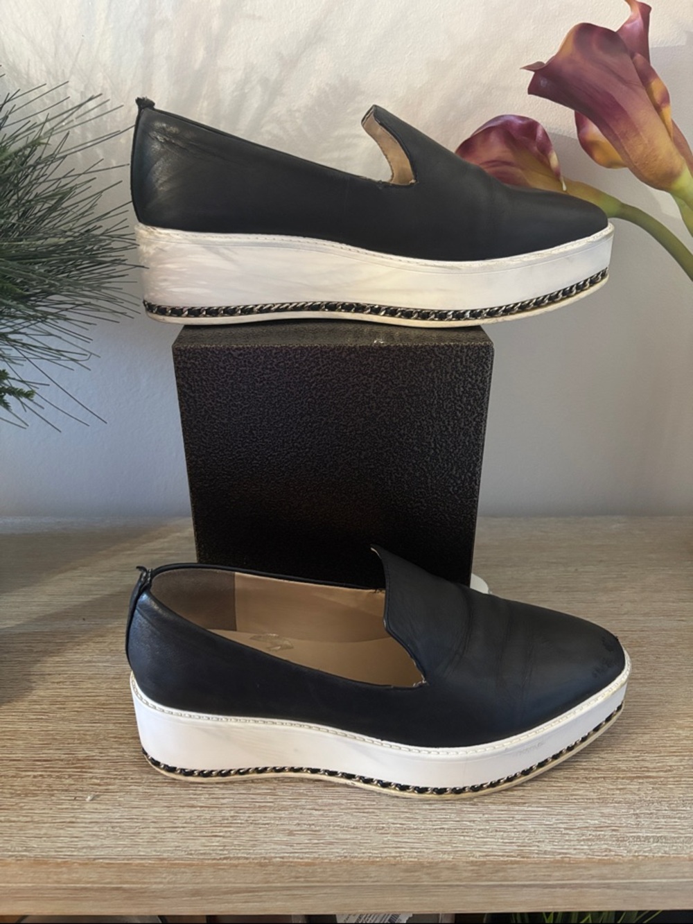 9,5 but fits a 10 Black Platform Slip-On Women's Shoes - Casual Elevated Loafers